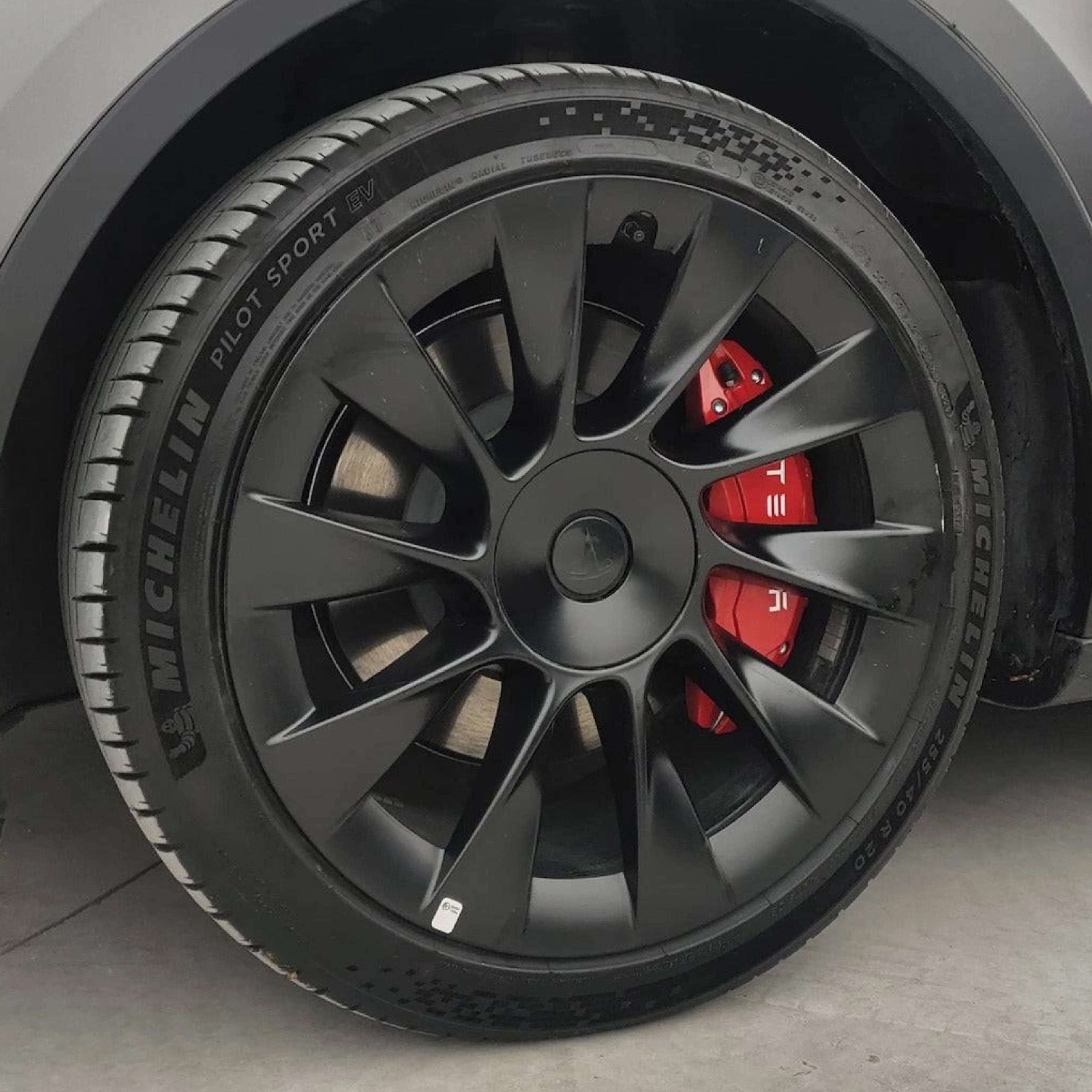 TeslaHubs™ Aluminium Caliper Covers - Image 7