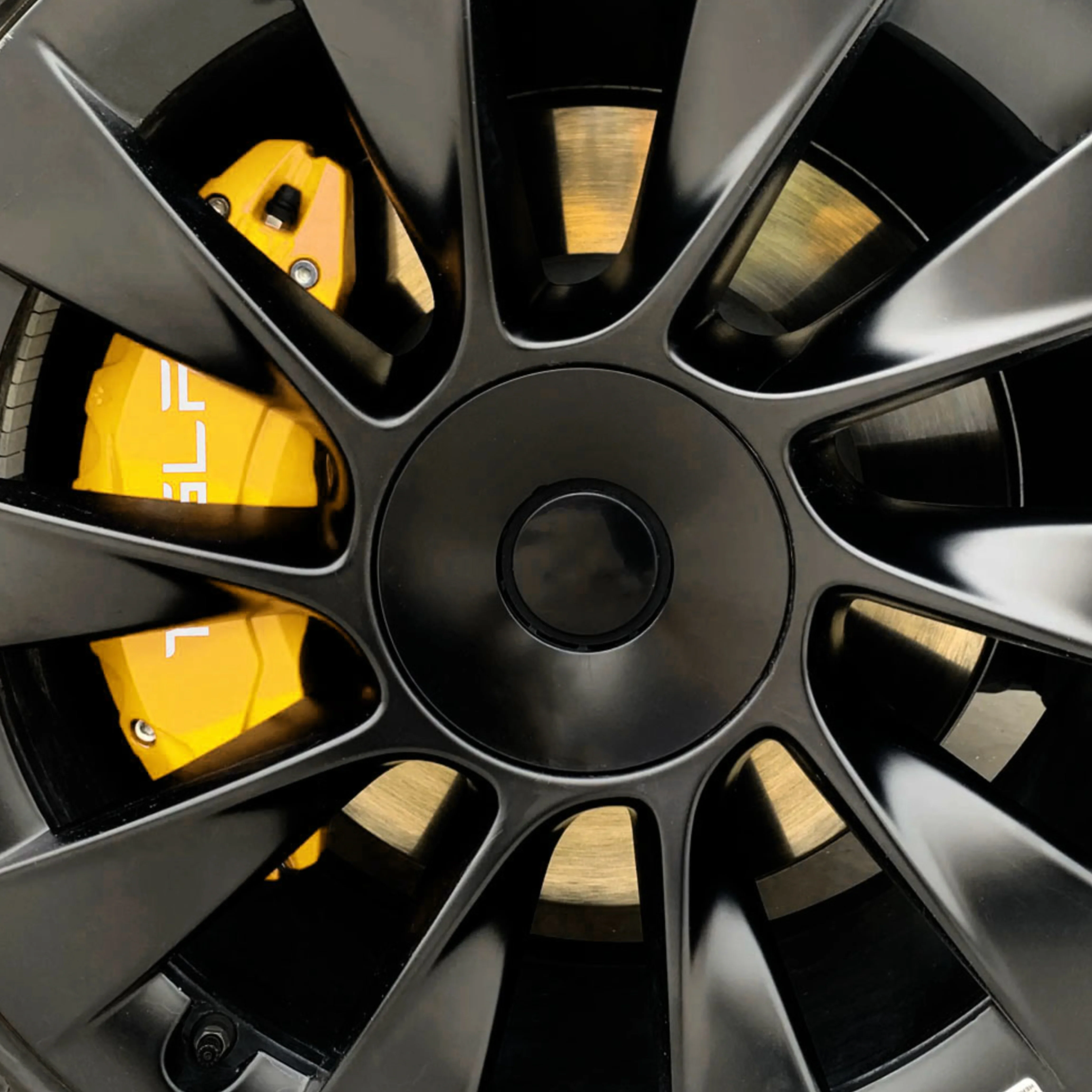 TeslaHubs™ Aluminium Caliper Covers - Image 9