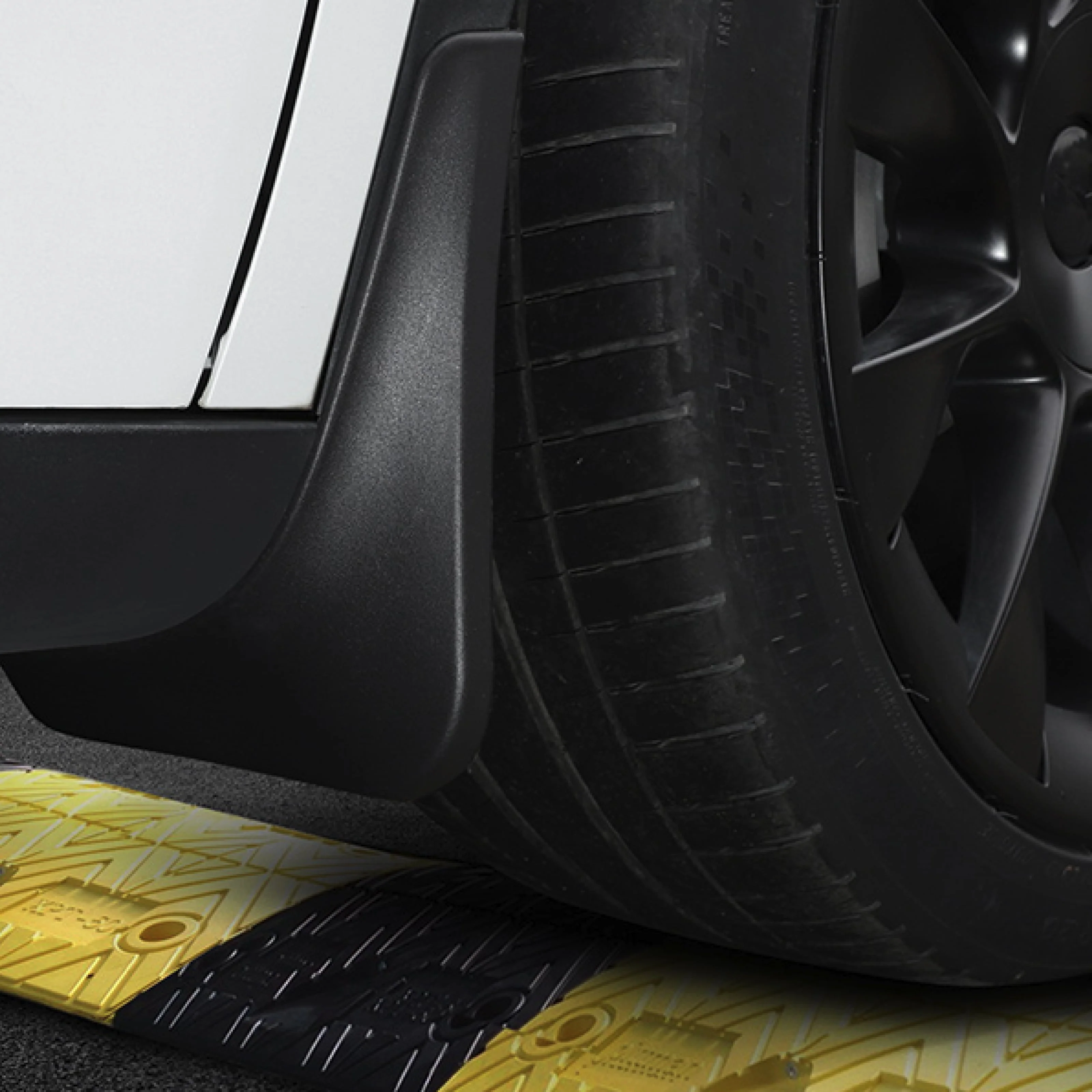 Teslahubs™ Mud Flaps - Image 7